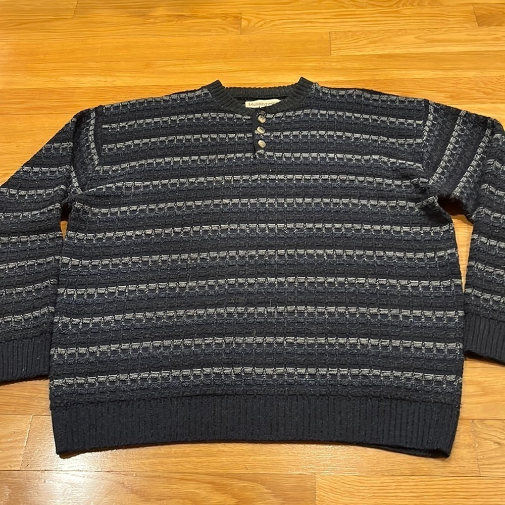 Vintage MUNSINGWEAR men’s sweater size xlarge.